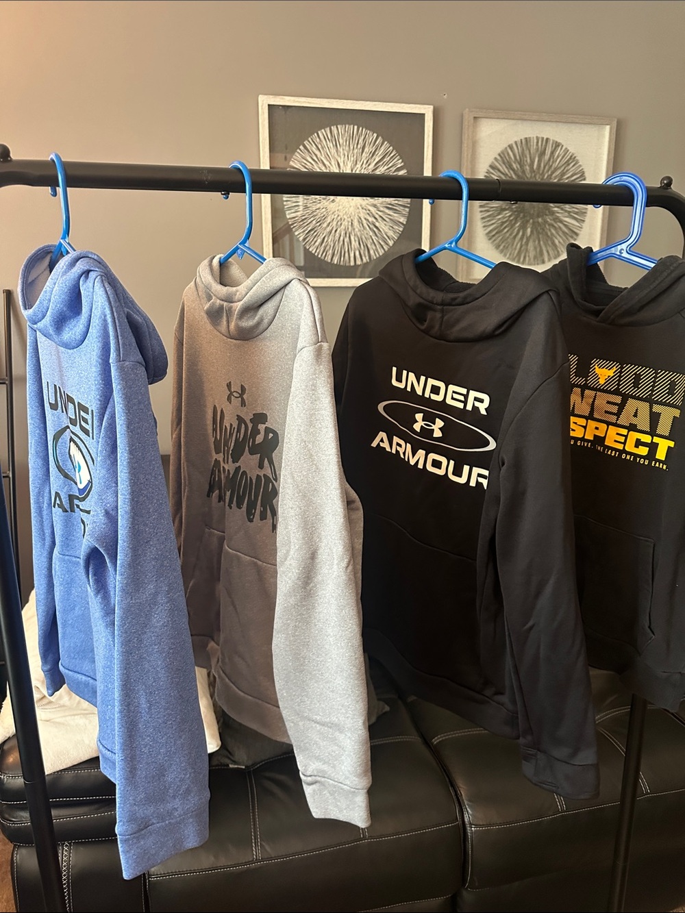 Under Armour Boy’s Hoodie Bundle - Blue, Gray, Black. Medium loose coupe
